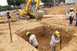 Comunidad construye su propio futuro, un nuevo hospital en Terrón Colorado.