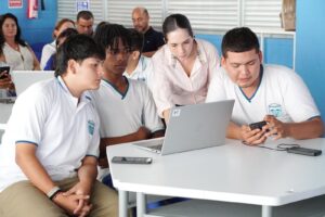 Cali lanza “Cali Avanza 2026” para fortalecer la educación digital con inteligencia artificial.