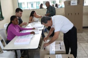 CNE hace llamado a las campañas para postular testigos electorales antes del 18 de junio.
