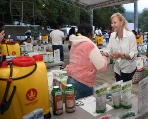 La Gobernación del Valle exalta la labor de los campesinos en su día y fortalece el apoyo al campo.