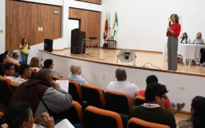 La Comunidad de Guacarí respalda estrategia contra el dengue.