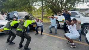 Más de 280 mil vehículos se movilizaron durante el puente festivo en el Valle del Cauca.