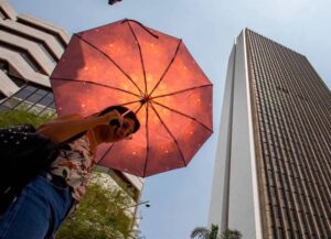 Autoridades del Valle entregan recomendaciones para prevenir afectaciones por la ola de calor.