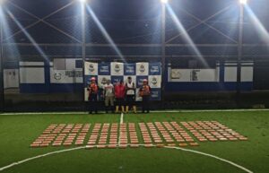 Tres capturados y más de 212 kilos de cocaína incautados en el Pacífico colombiano