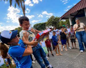Aguaclara recibió jornada institucional con servicios de salud y entrega de escenario recreativo