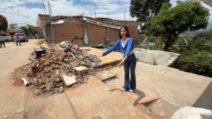 “NO SÉ CÓMO ESTOY AQUÍ”: DANA SOBREVIVIÓ AL COLAPSO DE SU VIVIENDA EN TRUJILLO