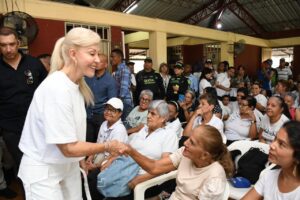 GOBERNACIÓN DEL VALLE PONE CENTROS VIDA A DISPOSICIÓN DE ADULTOS MAYORES AFECTADOS POR EL TERREMOTO