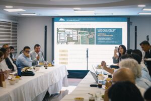 Tren de Cercanías, vías y aeropuerto: MinTransporte y Gobernación revisaron proyectos estratégicos del Valle